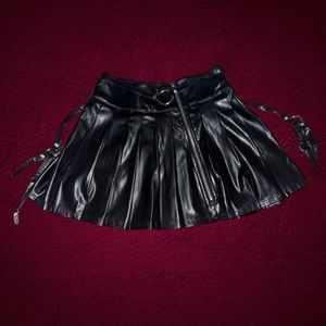 Red night goth faux leather mini pleated skirt with garter stripes